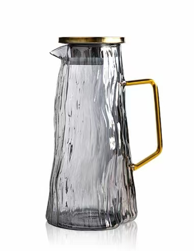 Beba más agua para evitar el golpe de calor en el verano