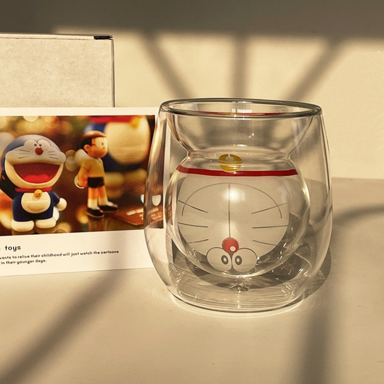 Vaso de leche Doraemon