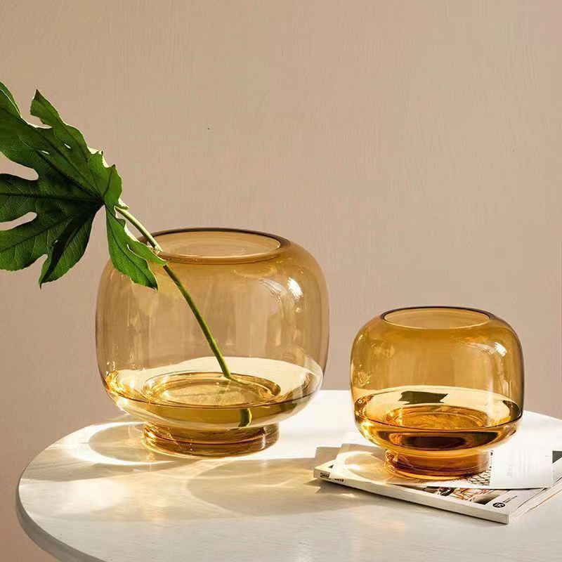 Jarrón redondo digno de Instagram con una barriga grande