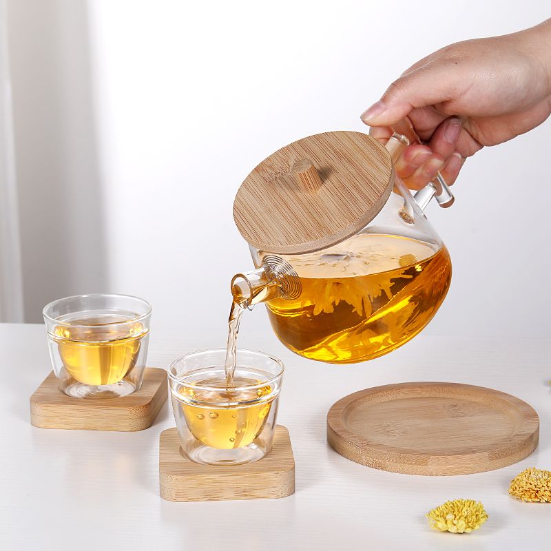 Juego de té de vidrio con paleta de madera